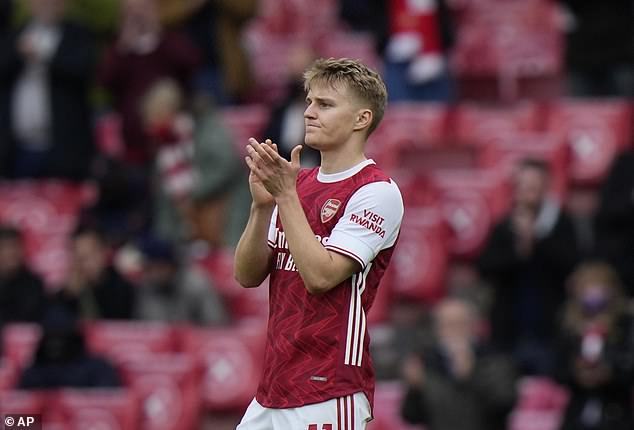 Arsenal chia tay Odegaard và 3 ngôi sao đội một