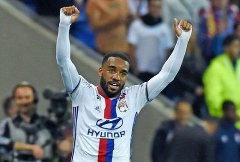Arsenal sẵn sàng xé hợp đồng của Lacazette