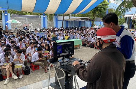 Bồi dưỡng, rèn luyện kỹ năng tham gia giao thông an toàn cho học sinh