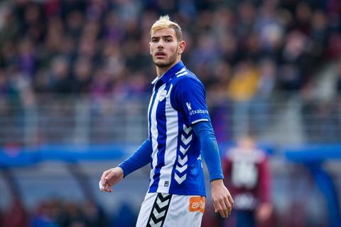 Atletico phủ nhận việc bán Theo Hernandez cho Real Madrid