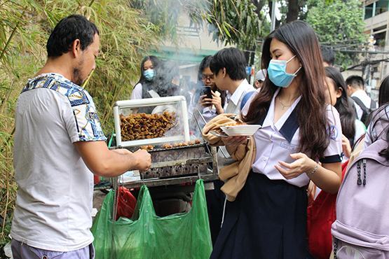 Đảm bảo an toàn thực phẩm mùa thi