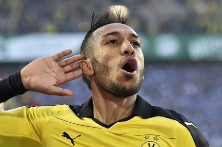Arsenal sẵn sàng chi 42 triệu bảng để mua Aubameyang