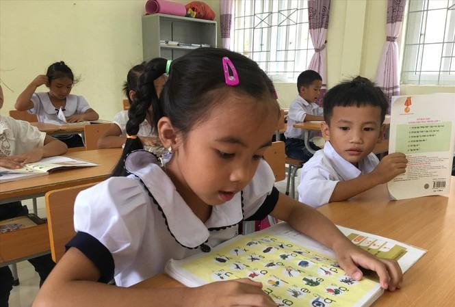 Ba điều chỉnh trong thẩm định SGK lớp 2, lớp 6