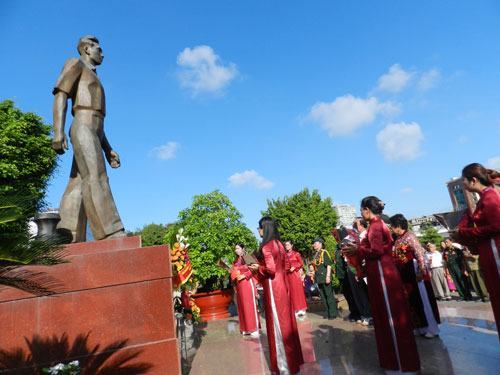 Nhiều hoạt động kỷ niệm 125 năm ngày sinh nhật Bác