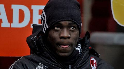 Balotelli nhận lương 15 triệu euro mỗi năm nếu tới Trung Quốc