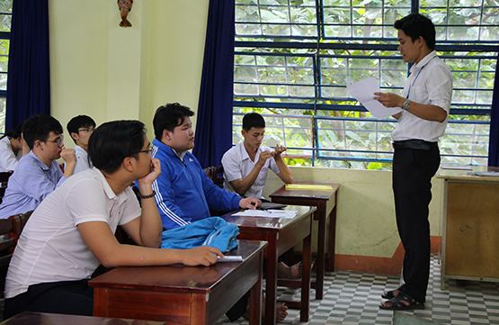 Đà Nẵng: Hơn 6,4 tỷ đồng mua sắm bàn ghế học sinh THPT