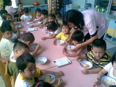 Báo động đỏ chất lượng giáo viên mầm non