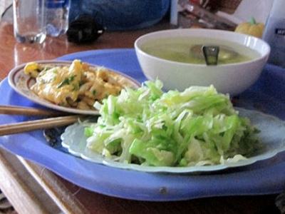 Bão giá, sinh viên được hỗ trợ bữa ăn