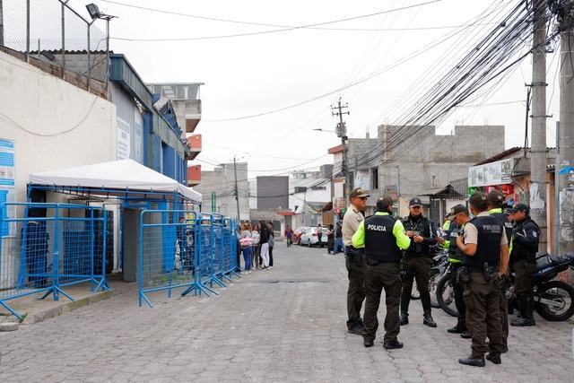 Bạo lực bùng phát ở Ecuador