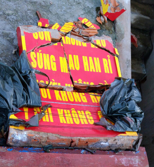 Bão quét Trường Sa, giàn pin mặt trời bị gió cuốn mất