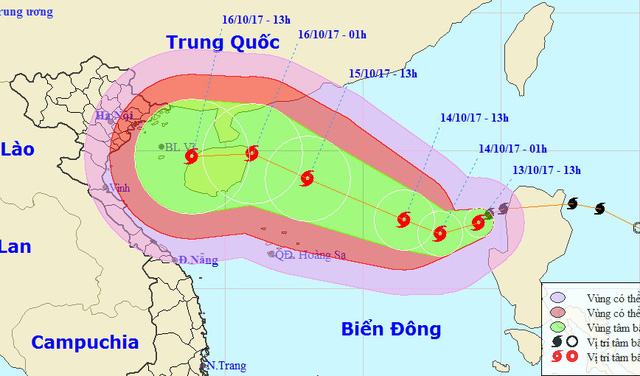 Bão số 11 liên tục đổi hướng trên biển Đông - Ảnh 1.