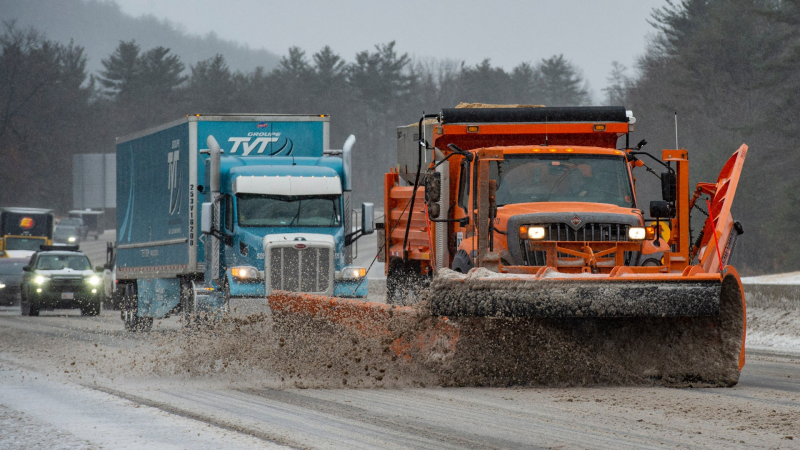 Bão tuyết khiến 150.000 hộ dân mất điện tại Mỹ - ảnh 2