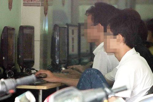 Bảo vệ con trên không gian mạng