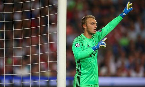 barca-chieu-ajax-trong-vu-chuyen-nhuong-thu-mon-cillessen