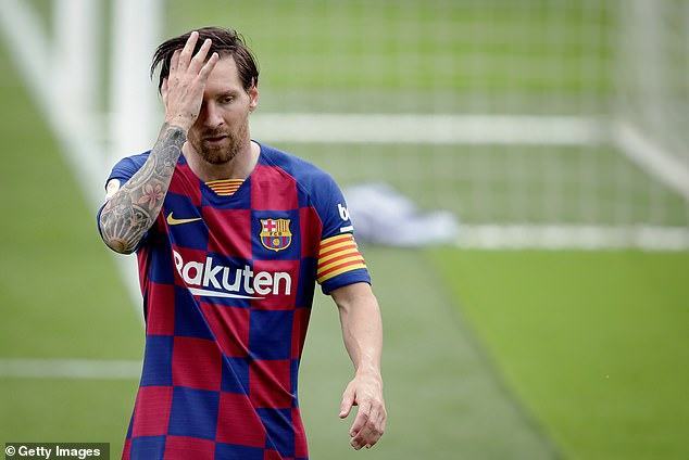 Barcelona loạn cào cào, Messi chán nản tính chuyện ra đi