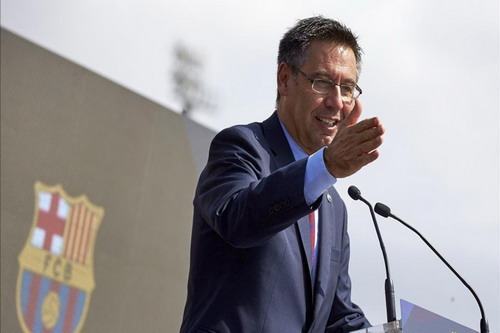 Barcelona mua hụt cả đội hình vì… chủ tịch Bartomeu hết tiền