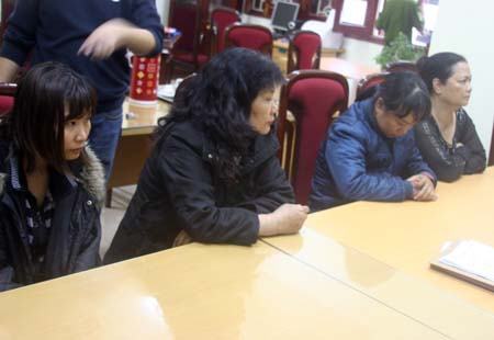 Bắt nhóm “nữ quái” chế hạnh nhân thành “thần dược”