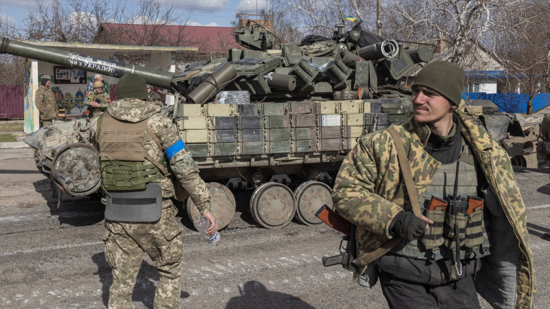 Bảy nước EU kêu gọi công dân không đến chiến đấu tại Ukraine - ảnh 1