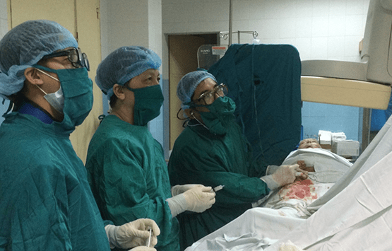 Can thiệp nội mạch “cứu thoát” nguy cơ cắt thận