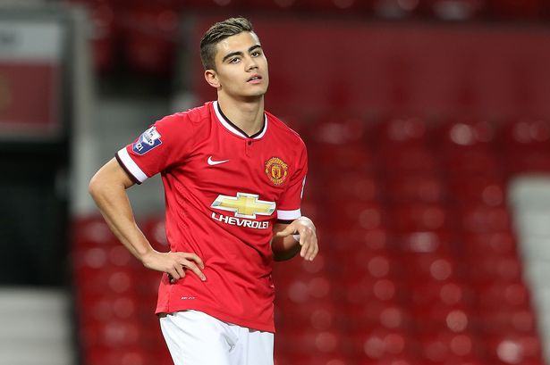 Bị Mou xử phũ, Pereira xách đồ rời Man Utd