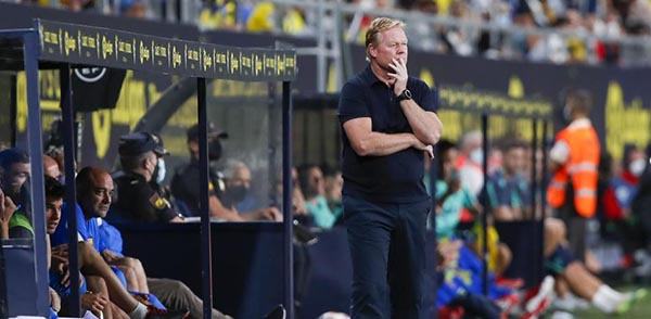 Bị phạt thẻ đỏ, HLV Ronald Koeman cay đắng nói gì?