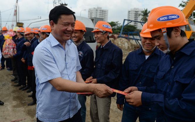 Bí thư Đinh La Thăng: hoàn thành sớm 3 tháng nút giao Mỹ Thủy