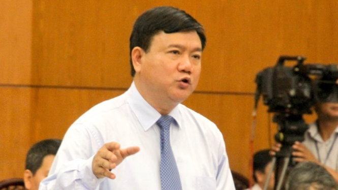 Bí thư Đinh La Thăng: “Sửa nhà ngay để các mẹ nghỉ ngơi” 