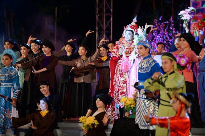 Bí thư Thành ủy Đinh La Thăng dự lễ đón nhận Bằng di tích Địa đạo Củ Chi 