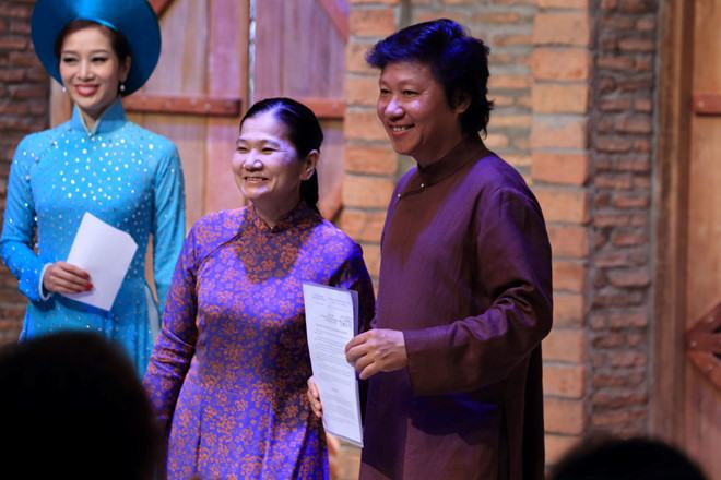 Biến áo dài Việt thành phong cách Trung Quốc: Khác nào ăn cắp! - ảnh 7