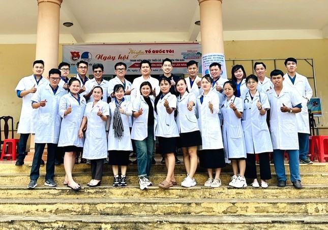 Bình Dương dự kiến bao trọn gói học phí và đầu ra cho sinh viên ngành điều dưỡng, hộ sinh ảnh 1