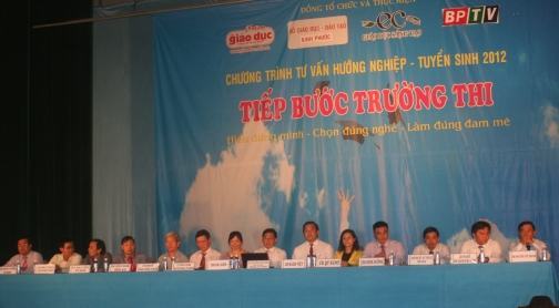 Bình Phước: Khởi đầu chương trình Tư vấn hướng nghiệp – tuyển sinh 2012 tại các tỉnh