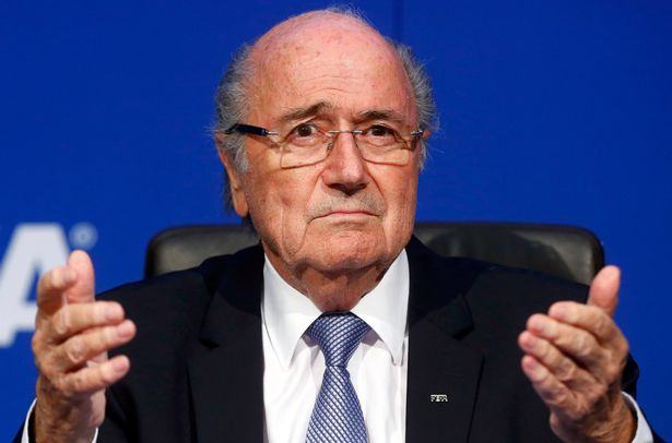 Blatter lật kèo, không từ chức chủ tịch FIFA