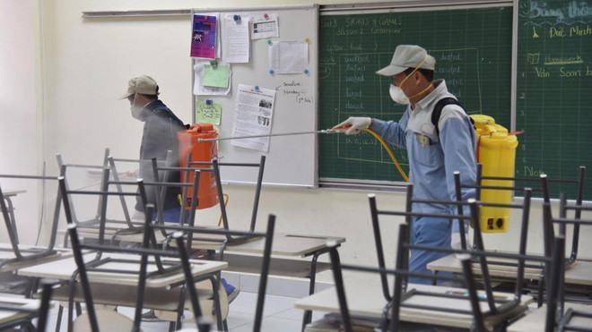 Bộ GD-ĐT xem xét phương án cho học sinh đi học trở lại từ tháng 3