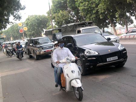 Bộ GTVT “rút” quy định xử phạt xe không chính chủ