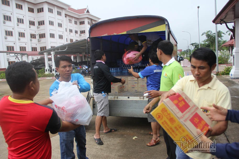Bộ Quốc phòng điều gần 1.000 chiến sỹ sang Lào ứng cứu vụ vỡ đập