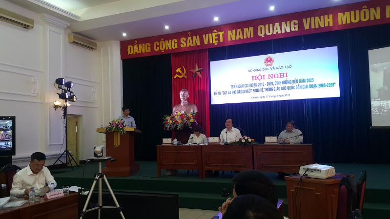 Bộ trưởng Bộ GD-ĐT: “Dạy và học ngoại ngữ mà không chuẩn thì thà không dạy còn hơn”