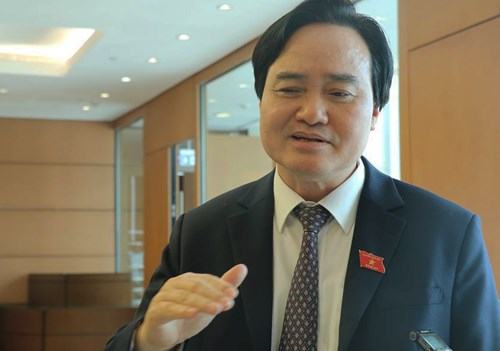 Bộ trưởng Bộ Giáo dục và Đào tạo:
Dự thảo Luật Giáo dục sẽ góp phần giải quyết tình trạng lương giáo viên quá thấp