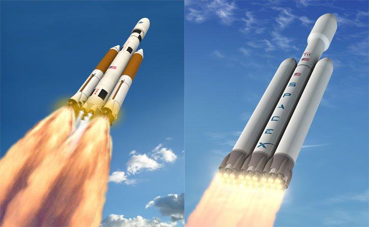 Tên lửa SLS (trái) do Boeing hợp tác phát triển cùng NASA và tên lửa Falcon của SpaceX.