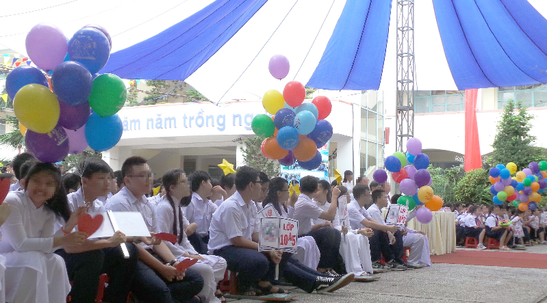 Bóng bay bơm khí hydro: Những ‘quả bom’ lơ lửng