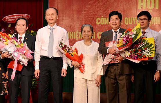 Bổ nhiệm lại chức vụ Giám đốc và Phó giám đốc bệnh viện Thống Nhất