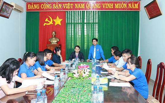 Hiệp hội giáo dục và giao lưu châu Á thăm và làm việc tại Bình Phước