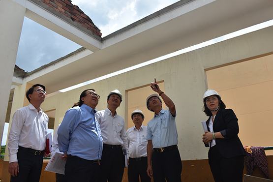 Chuyển toàn bộ học sinh Trường THPT Bình Phú sang học ở cơ sở khác