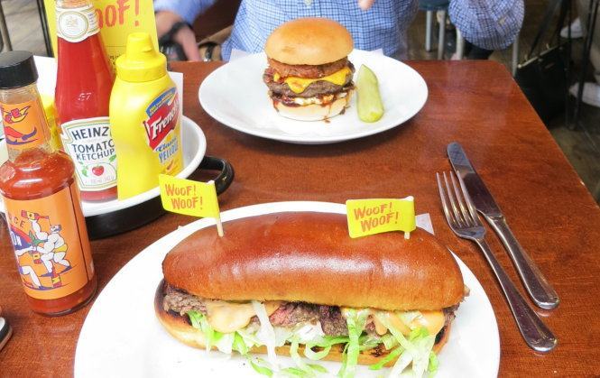 Bùng nổ thức ăn nhanh tại Anh gây lo ngại về béo phì 