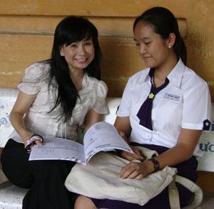 Cả nhà cùng đi học