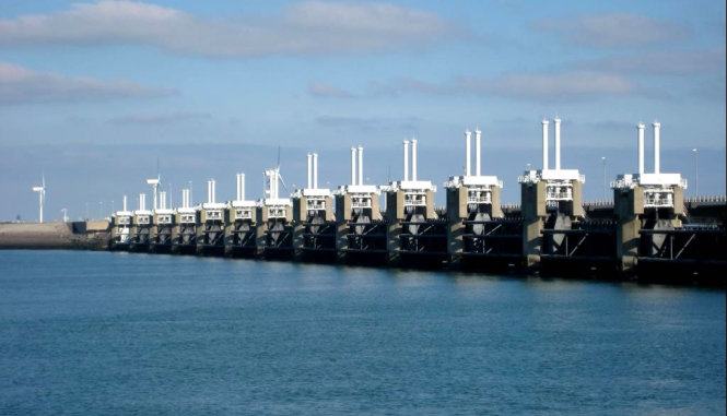 Hà Lan ngàn đời chống ngập bằng vắt nước lấy đất 