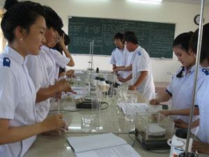 Các trường ĐH, CĐ, TCCN tại Cần Thơ: “Tự lực cánh sinh” là chính