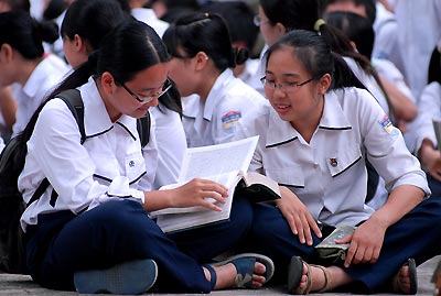 Các trường THPT dạy học hai buổi/ngày: Sao lại không!