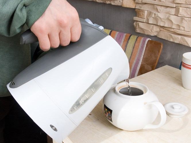 Cách sử dụng ấm đun siêu tốc an toàn