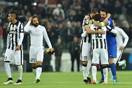 Cầm chân Atletico, Juventus giành vé đi tiếp