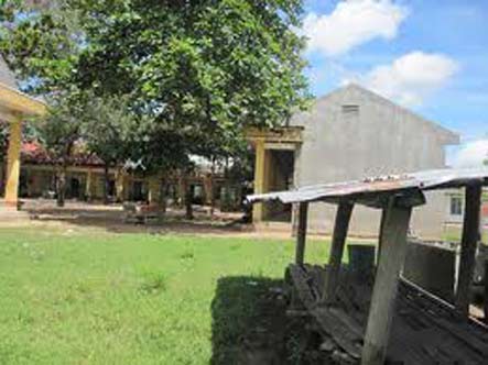 Cấm con đi vệ sinh ở trường vì sợ… ma bắt?